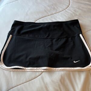 Vintage 2008 Nike Black Athletic Skirt with White Size Tag